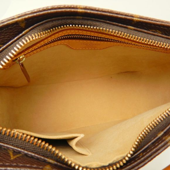 Louis Vuitton Monogram Looping MM Brown Shoulder Bag - Picture 7 of 7
